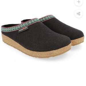 Halfinger Wool Clogs